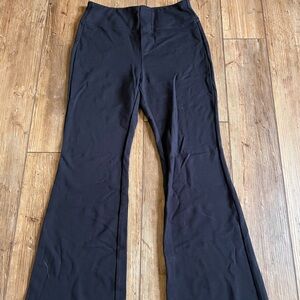 HALARA Elegant Black Apparel